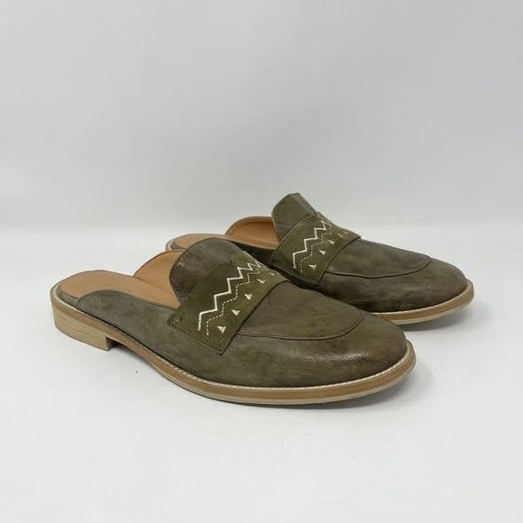 Sundance Shoes - Sundance Embroidered Leather Mule Wms 38 Green Pewter Leather Embroidered Slide